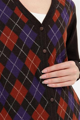 V YAKA ÖNÜ BAKLAVA DESENLİ KAHVE KADIN CEKET 24040-VY-2K5