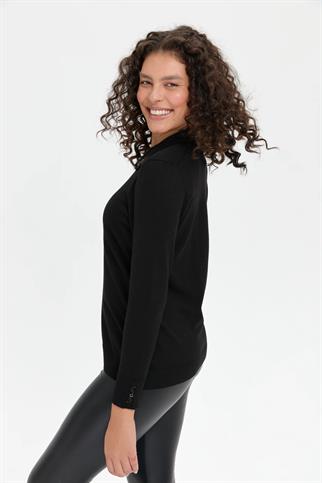 POLO YAKA İŞLEMELİ SİYAH  KADIN BLUZ 24092-PY-2K5