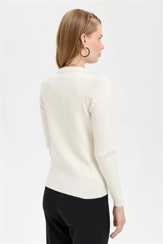 POLO YAKA DİKİŞSİZ KEMİK KADIN KAZAK 24182-PY-2K5