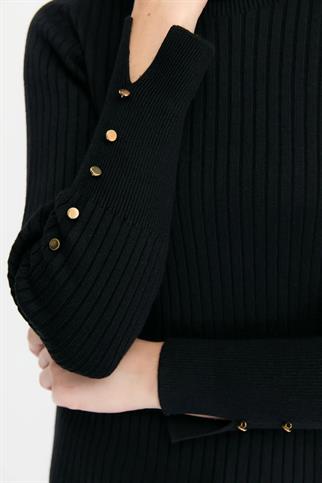 BALIKÇI YAKA KOLLARI DÜĞMELİ SİYAH KADIN KAZAK 24184-TB-2K5