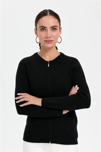 DİKİŞSİZ FERMUARLI SİYAH KADIN CEKET 24219-SY-2K5