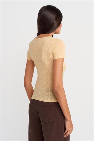 KISA KOLLU DANTEL DOKULU SARI KADIN  BLUZ  10755-2Y5