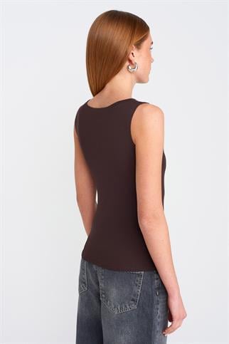 BİSİKLET YAKA KOLSUZ KAHVE  KADIN BLUZ 20868-2Y5