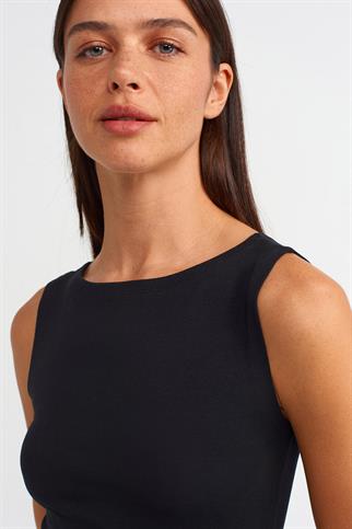 BİSİKLET YAKA KOLSUZ SİYAH  KADIN BLUZ 20868-2Y5