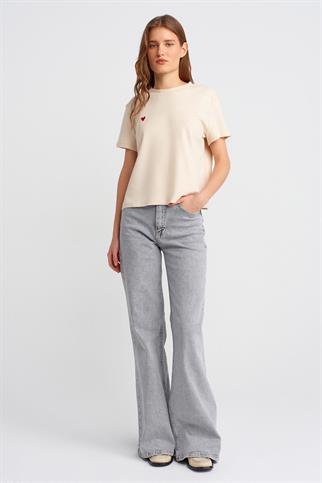 KALP BASKILI KISA KOLLU TAŞ KADIN T-SHİRT 30584-2Y5