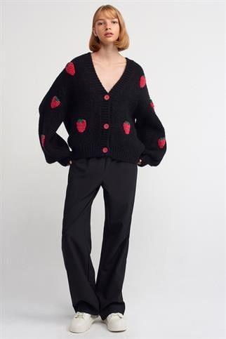 V Yaka Çilek Nakışlı Balon Kol  Siyah Kadın Triko 60185-2K5