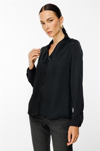 Ekol Önü Drapeli Saten Siyah Kadın Bluz 2021-2K5