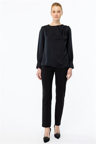 Omzu İncili Saten Siyah Kadın  Bluz 2061-2K5