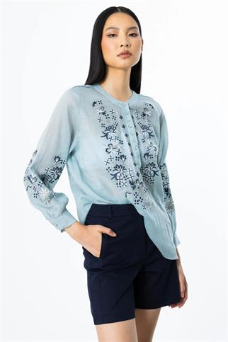 YARIM DÜĞMELİ İŞLEMELİ MAVİ  KADIN BLUZ 3940-2Y5