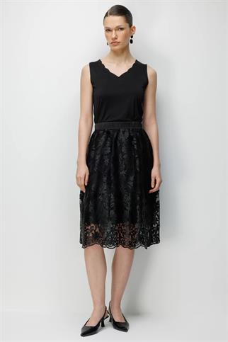 Nakış Desenli Yan Cepli Midi Etek Siyah 3944-2Y6
