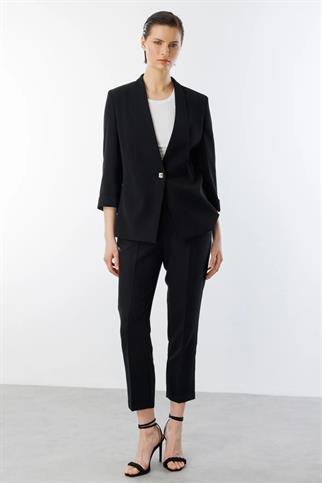 TEK DÜĞME DUBLE KOL SİYAH KADIN CEKET  4218-2Y5 