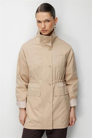 Kapak Cepli Dik Yaka Trençkot Camel 7042-2Y6