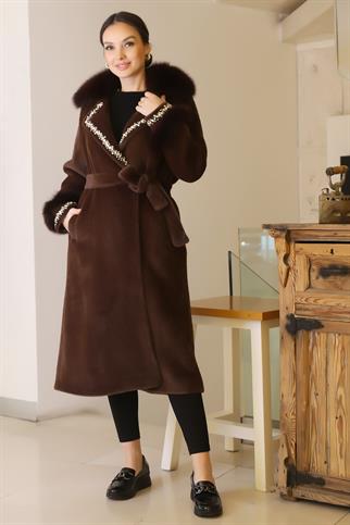 TAŞ İŞLEMELİ KÜRKLÜ KAHVE KADIN KABAN 7125-2K5