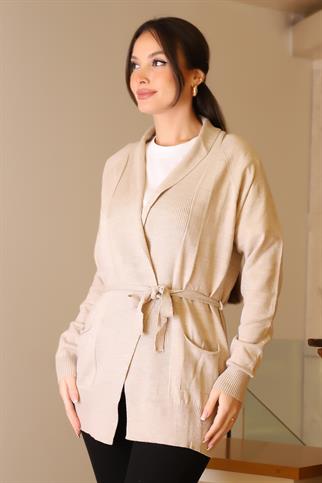 GENİŞ YAKA KUŞAKLI BEJ KADIN TRİKO HIRKA 5481-2K5 