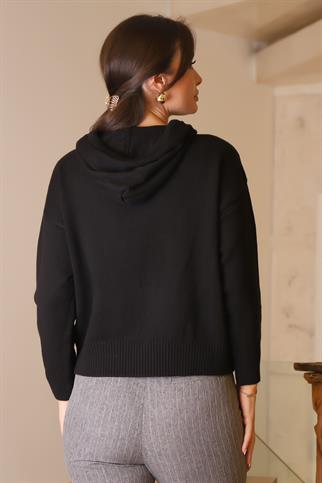 KAPÜŞONLU BONCUK İŞLEMELİ SİYAH KADIN KAZAK  120-2K5