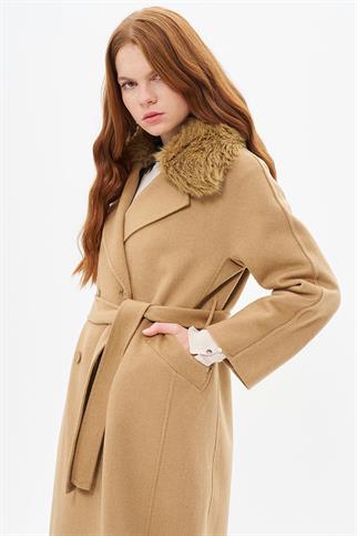 Kruvaze Düğmeli Camel Kadın Kaban 17024-2K5