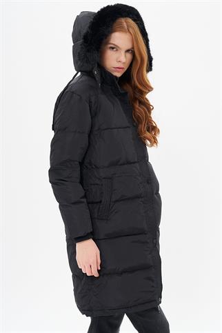Kaz Tüyü Dolgulu Kapüşonlu Siyah Kadın Mont 27008-2K5
