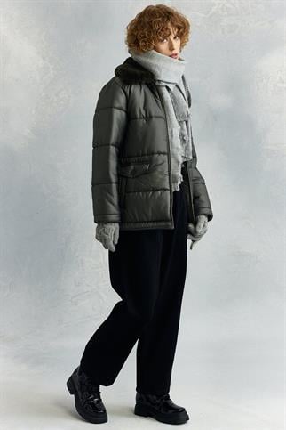 Kaz Tüyü Dolgulu Kapüşonlu Haki  Kadın Mont  87008-2K5