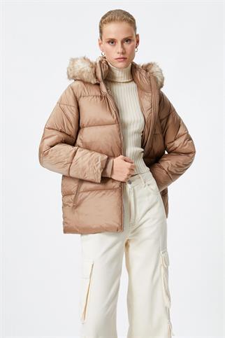 KAPÜŞONLU CEPLERİ FERMUARLI VİZON KADIN KABAN 4WAK00015EW-2K4