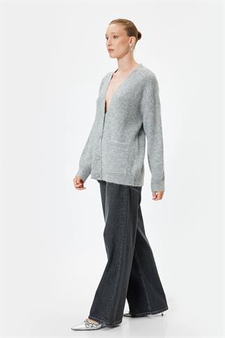 ÇİÇEK DÜĞMELİ UZUN KOLLU GRİ KADIN HIRKA  5WAK90184HT-2K5