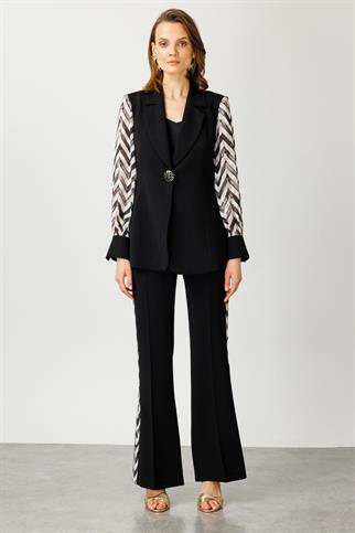 KOLLARI TÜL DETAYLI SİYAH KADIN CEKET 7567-2Y4