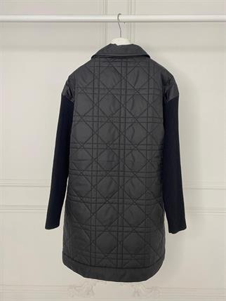 GÖMLEK YAKA CEPLİ SİYAH KADIN CEKET MB04.42-2K5