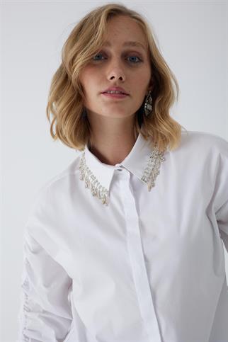 YAKASI TAŞLI UZUN KOLLU BEYAZ KADIN TUNİK MB11.203-2K4