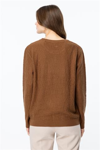 Kendinden Desenli Önü Düğmeli Triko Kahve Kazak 46395-2K5