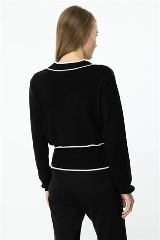 Cep Detaylı  Siyah Crop Hırka 46933-2K5