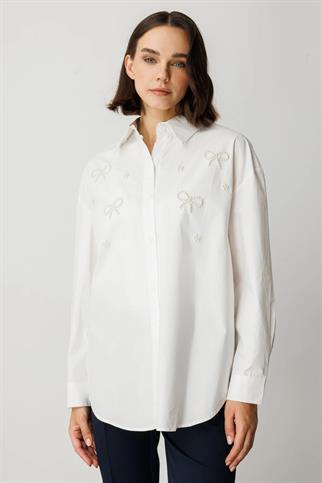 Boncuklu Kurdele Detaylı Beyaz Kadın Gömlek 50367-2Y5
