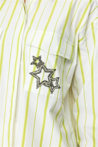 YILDIZ DETAYLI ÇİZGİLİ FISTIK KADIN GÖMLEK 56300-2Y5