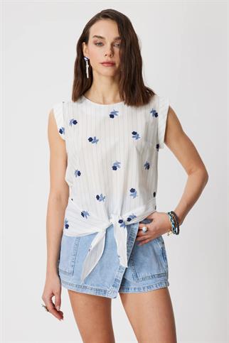 Önü Bağlamalı İşlemeli Pamuklu Bluz Mavı 72335-2Y6