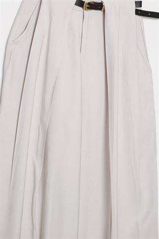 KEMERLİ GENİŞ PAÇA KREM KADIN PANTOLON D83910-2Y5