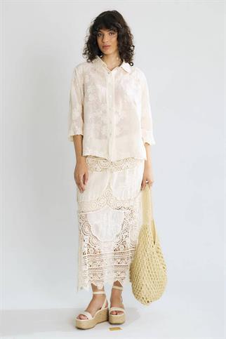 Çiçek İşlemeli Yarım Kol Naturel Kadın Gömlek M38948-2Y6