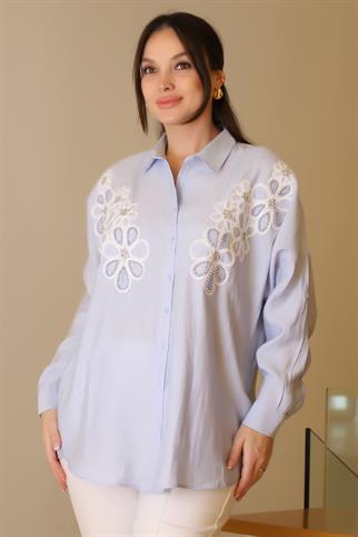 ÇİÇEK İŞLEMELİ MAVİ KADIN GÖMLEK  4454-2Y5