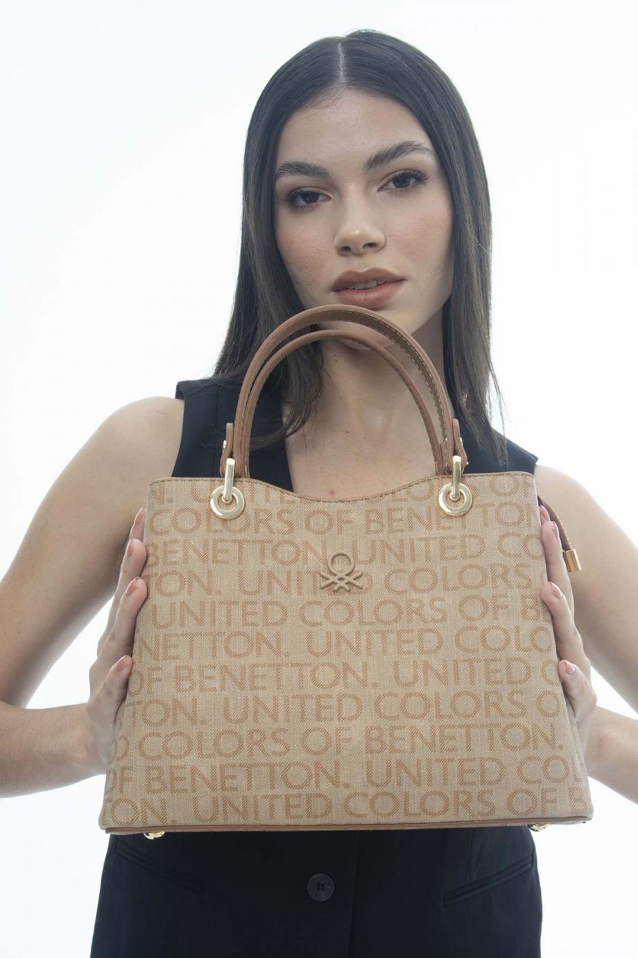 1137-2K4 BENETTON ÇANTATEN