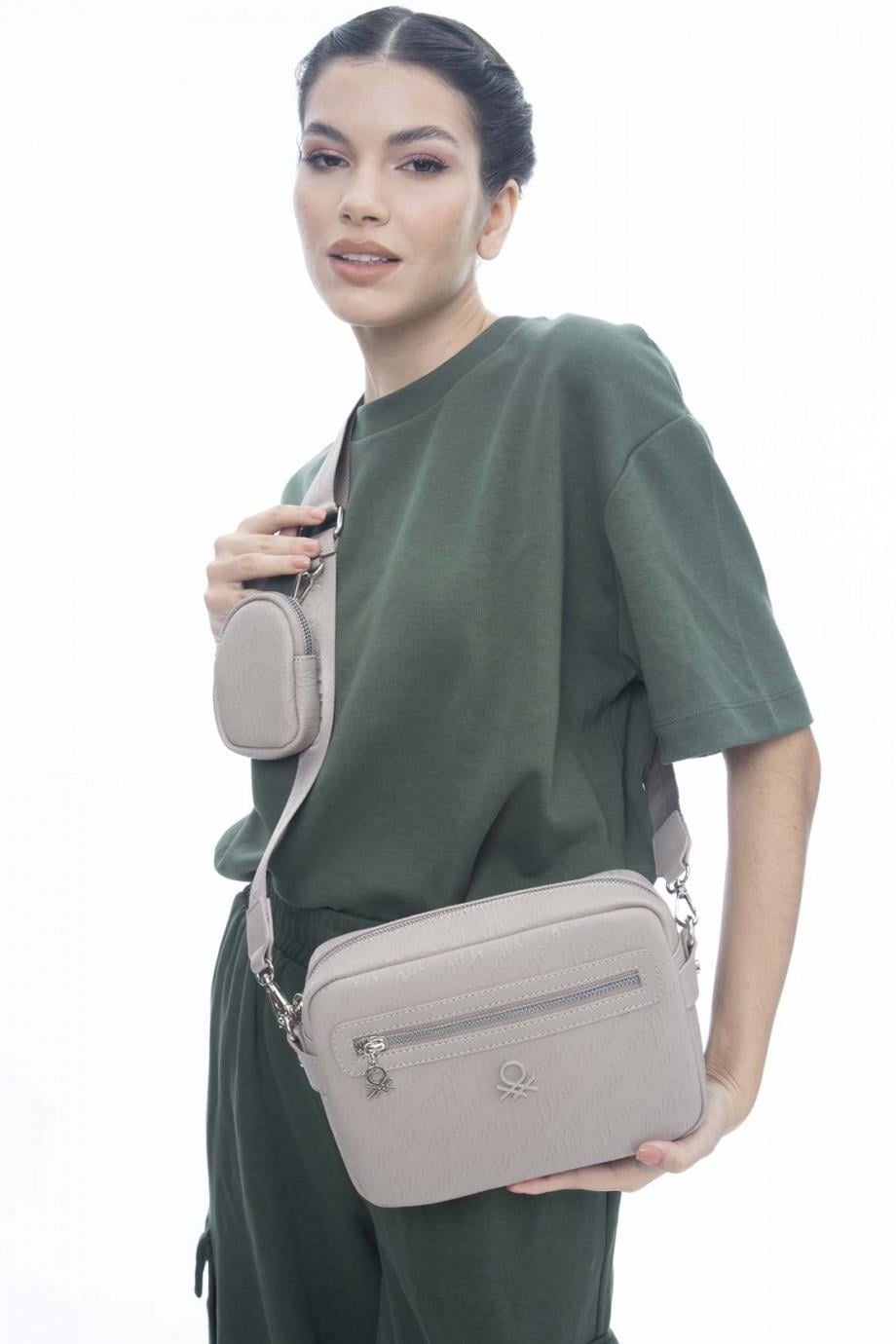1150-2K4 BENETTON ÇANTATAŞ