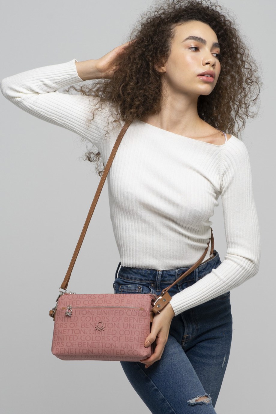 820-2K3 BENETTON ÇANTAGÜL TABA