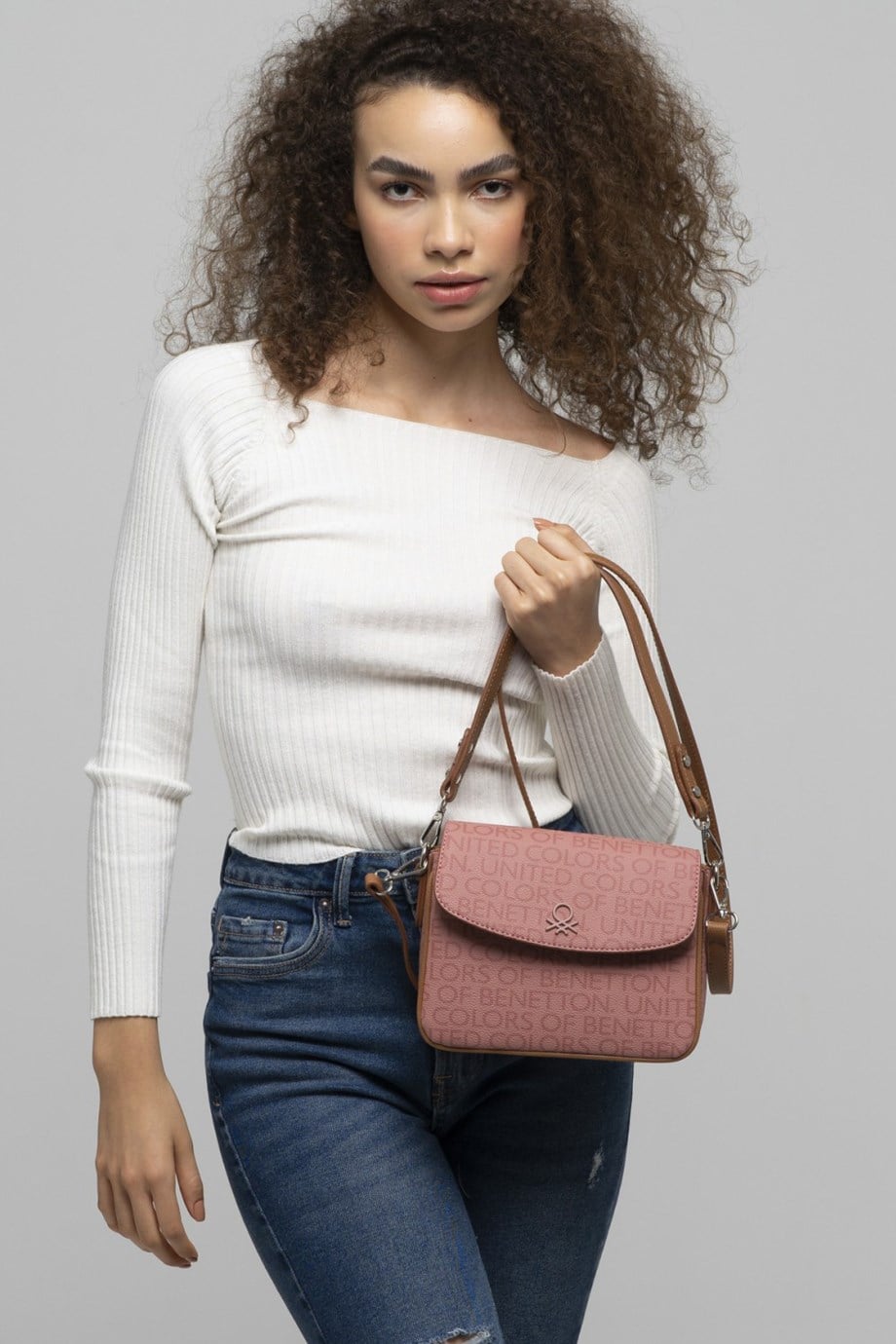 834-2K3 BENETTON ÇANTAGÜL TABA