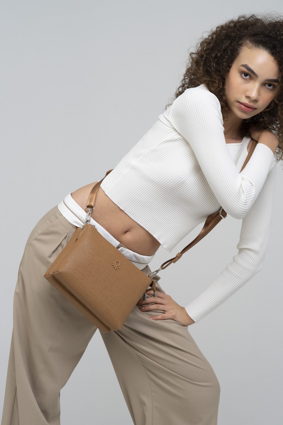 856-2K3 BENETTON ÇANTAA.CAMEL