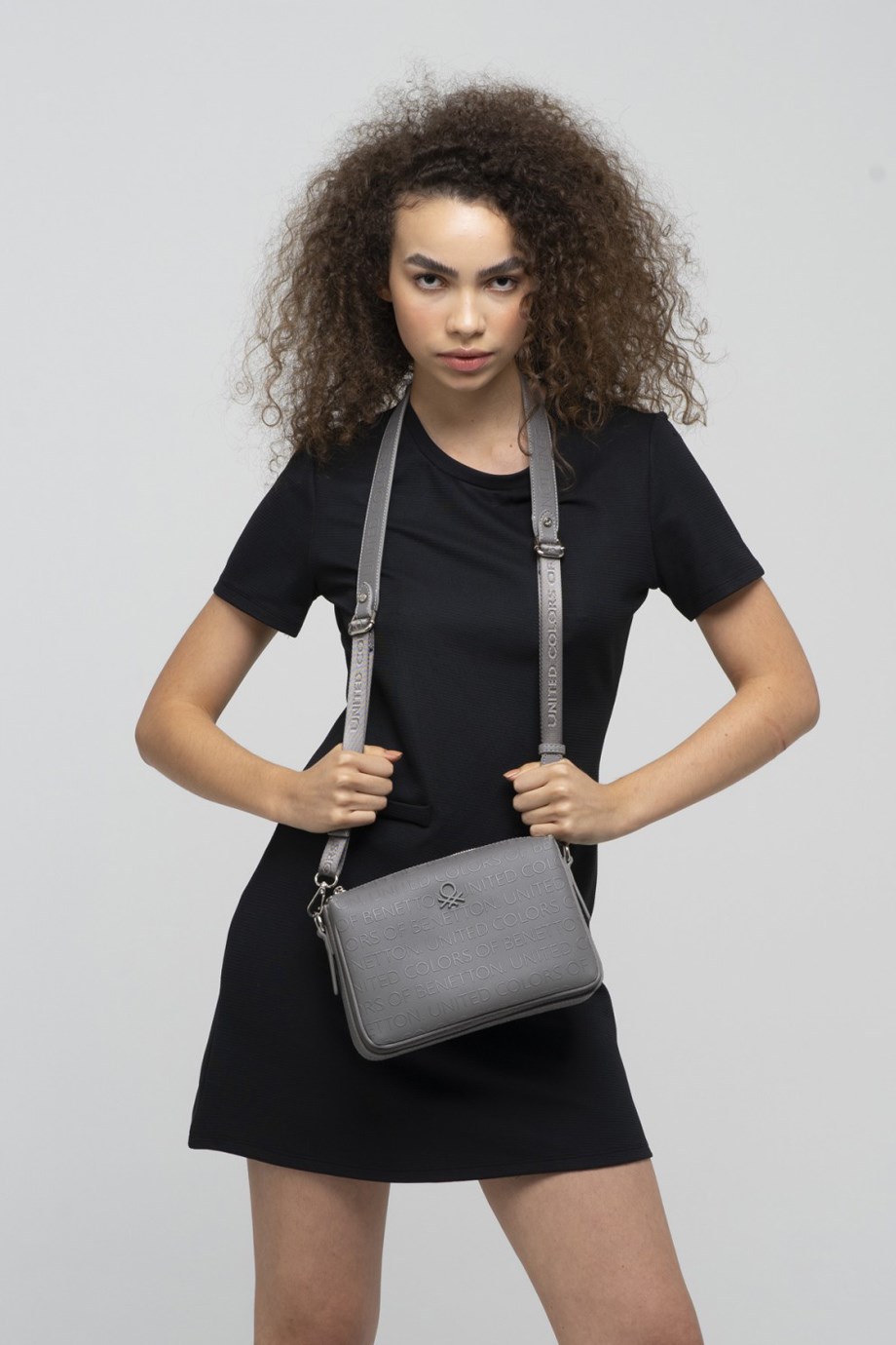 857-2K3 BENETTON ÇANTAGRİ