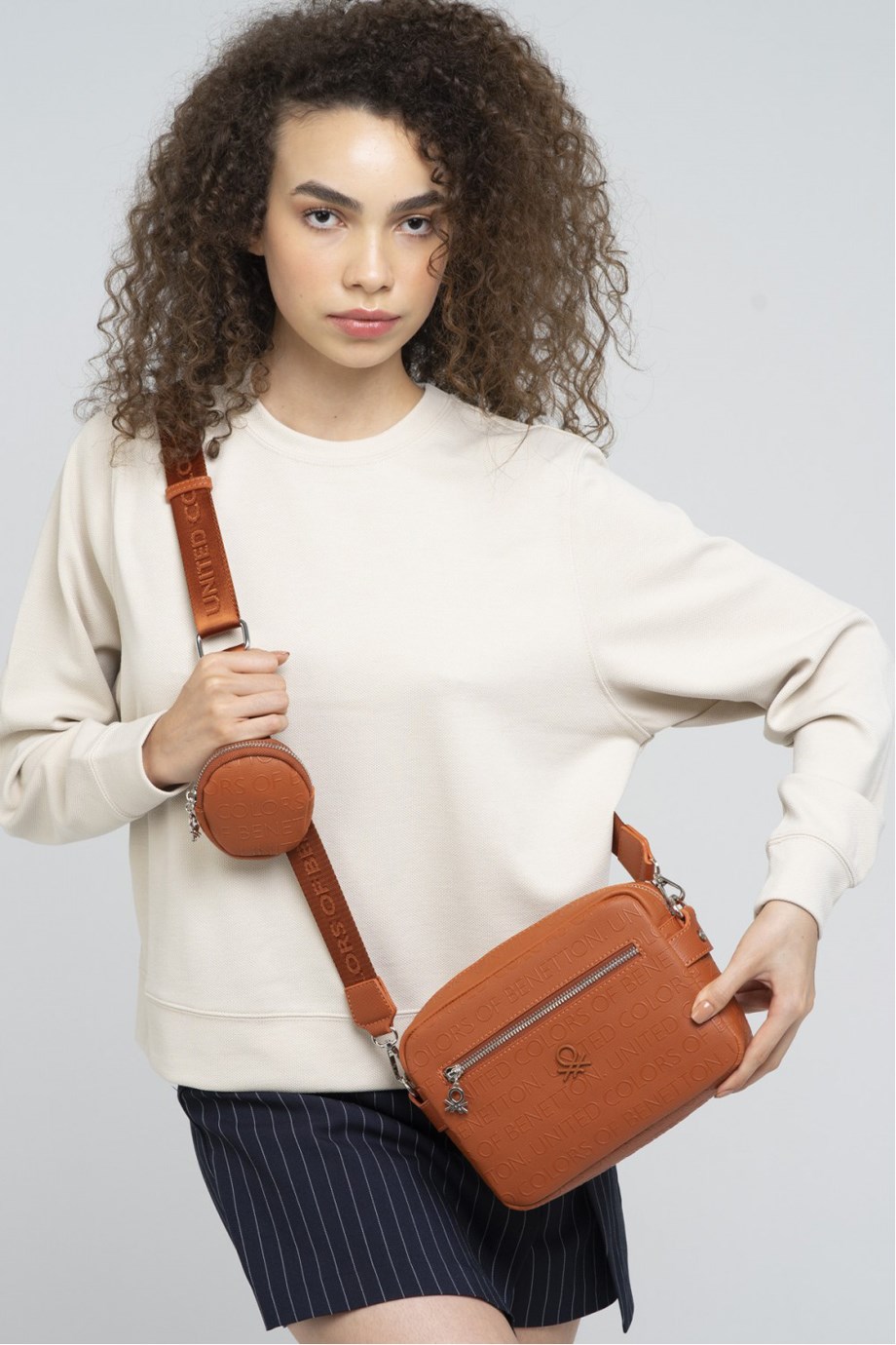 858-2K3 BENETTON ÇANTAKİREMİT