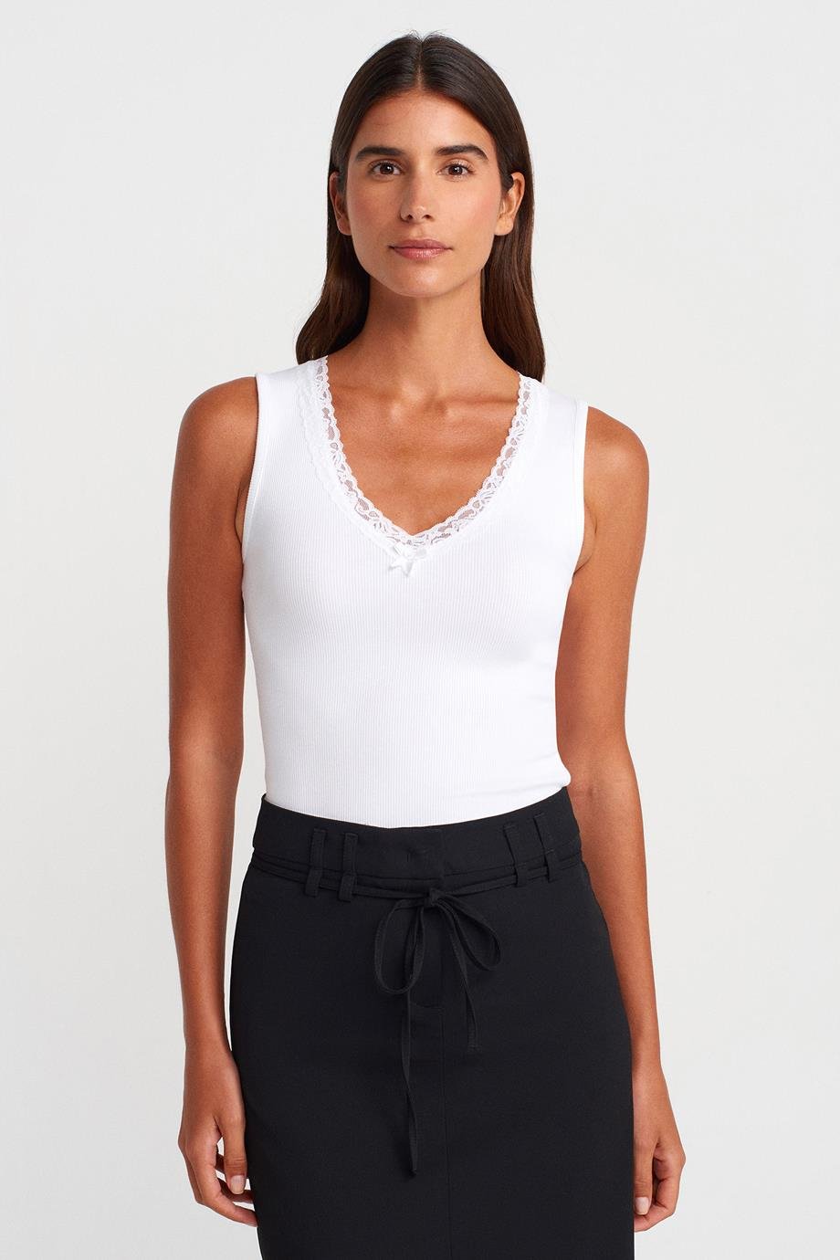 DİLVİN31778-2Y5 DİLVİN CROPBEYAZ