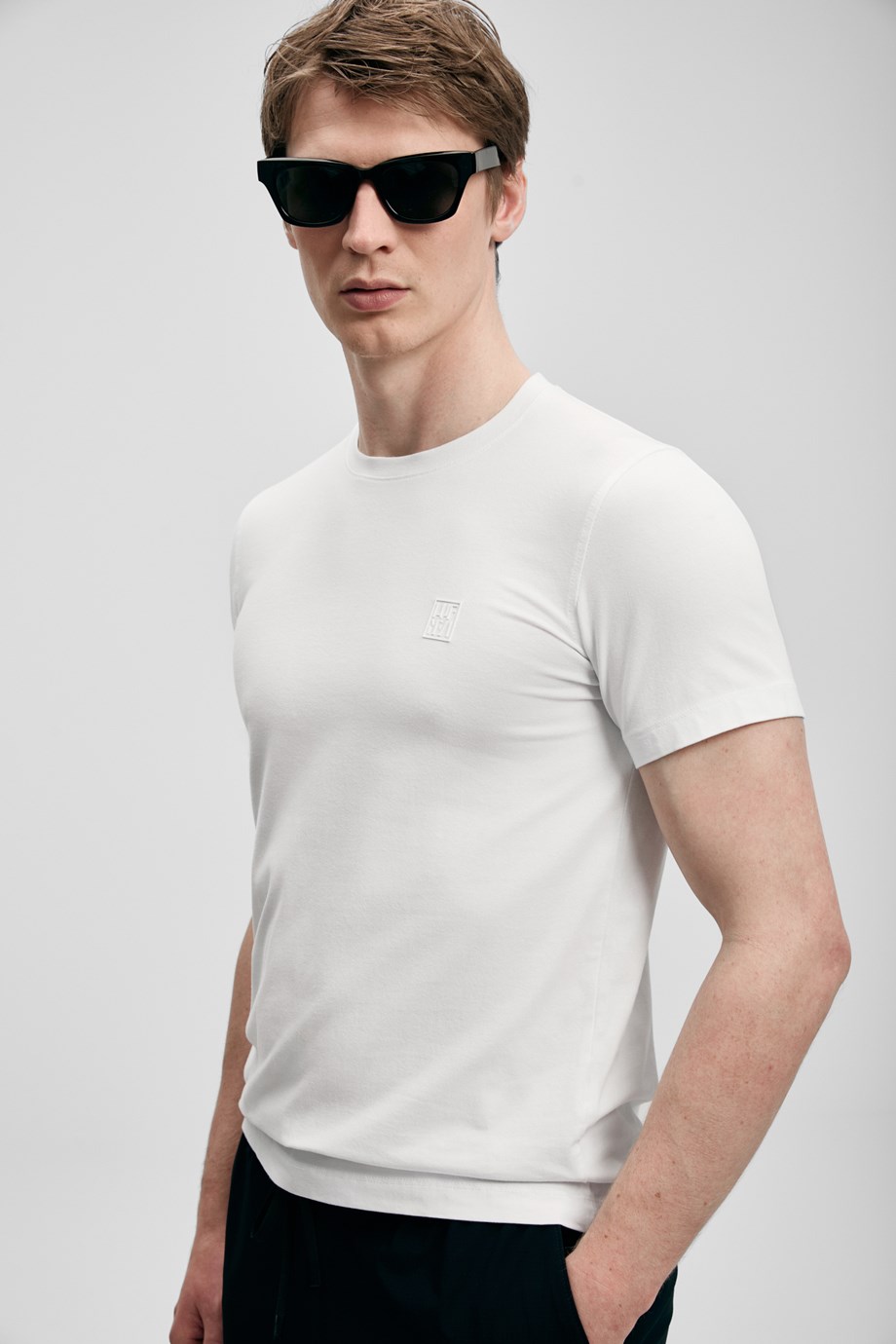 LUFİAN ERKEK111020318 PABLO-2Y6 LUFIAN T-SHIRT-KIRIK BEYAZ