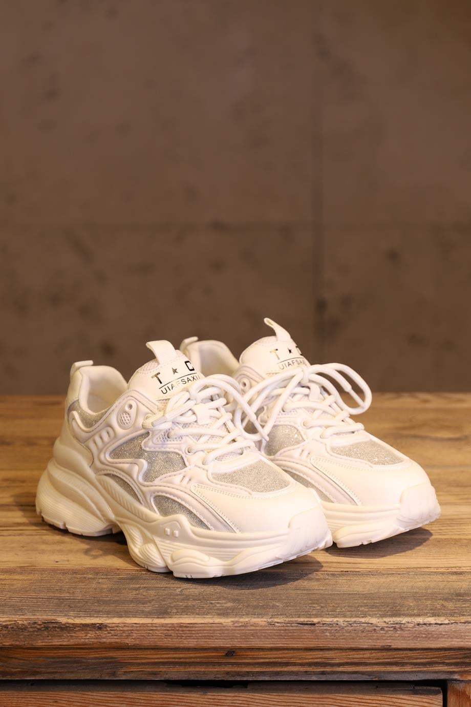 VİVA-KRISTE BELL0048-2Y4 K.BELL AYAKKABIBEYAZ