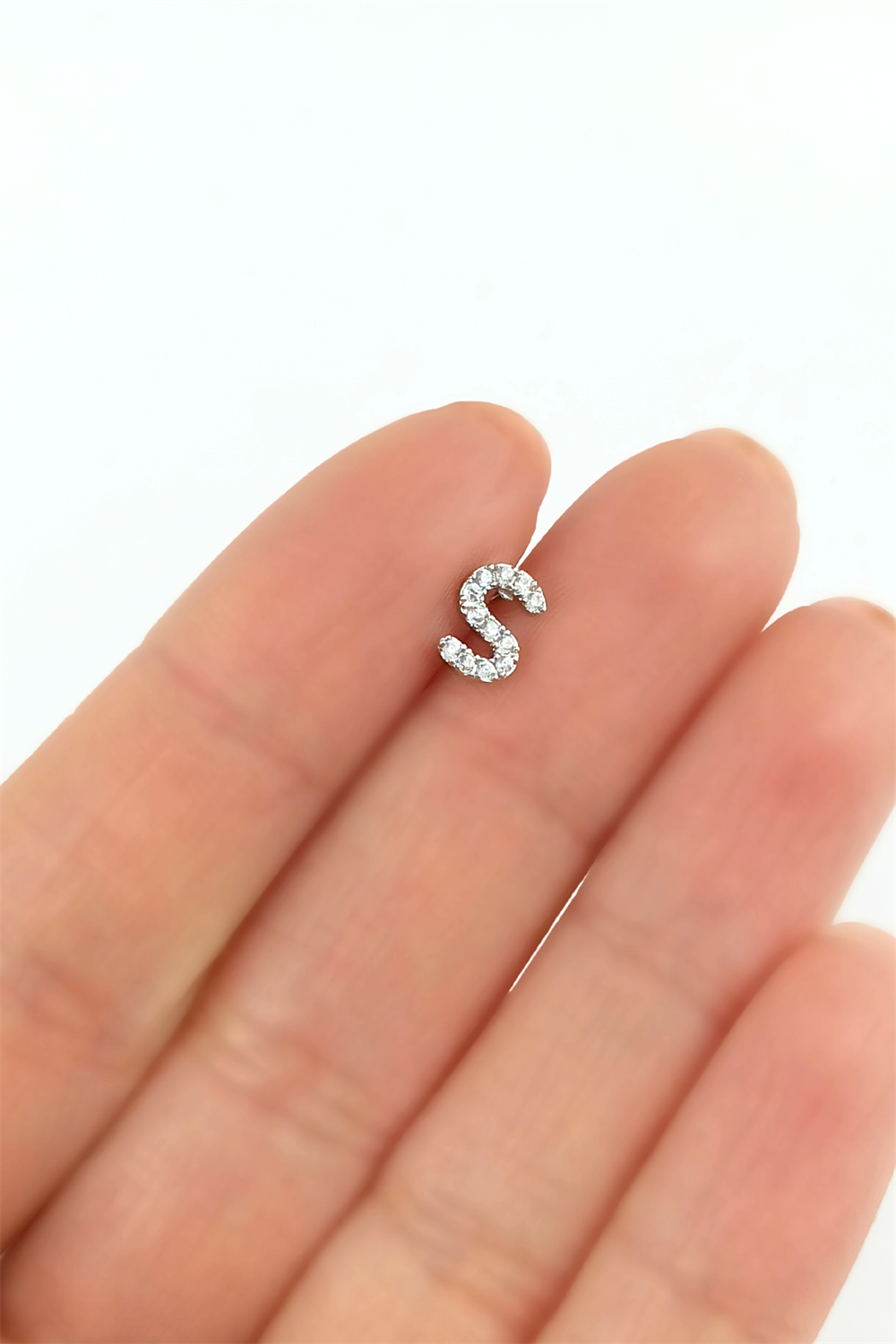 Gümüş Renk Harf Piercing - S HarfPiercing
