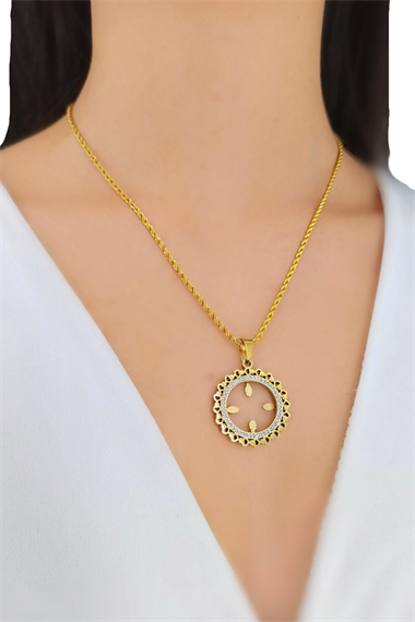 Çelik Çeyrek Uyumlu Taşlı Çerçeve Kolye