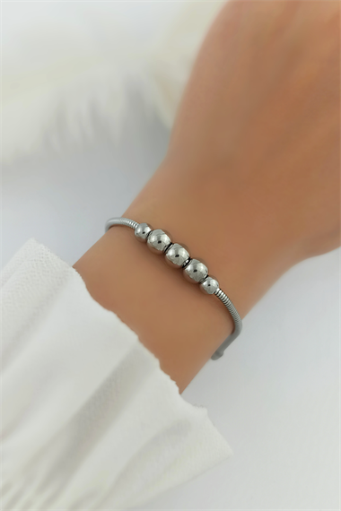 Çelik Sıralı Topçuk Bileklik TrBilek70143