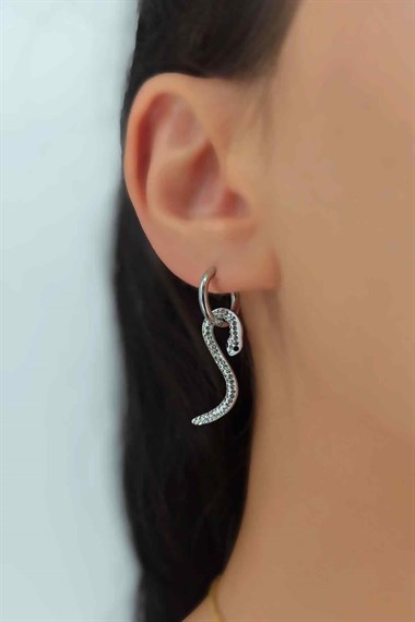 Çelik Taşlı İnce Sarmal Yılan Küpe TrKüpe34749