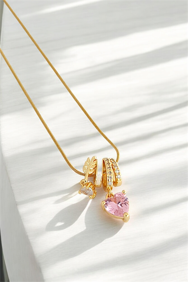 Çelik Taşlı Kalp Charm Kolye